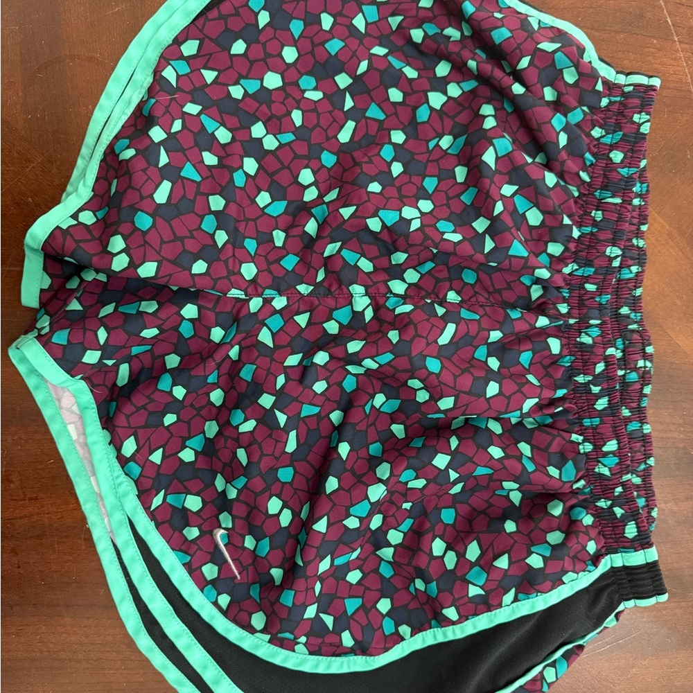 Nike Women's Patterned Running Shorts